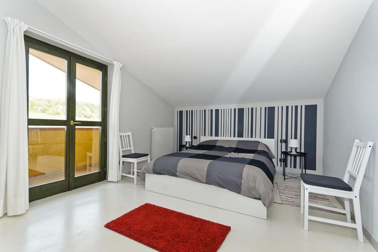 Langhe Belvedere Apartment Monforte dʼAlba Εξωτερικό φωτογραφία