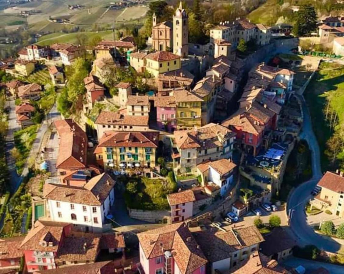 Langhe Belvedere Apartment Monforte dʼAlba Εξωτερικό φωτογραφία