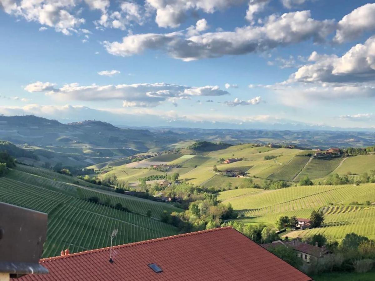 Langhe Belvedere Apartment Monforte dʼAlba Εξωτερικό φωτογραφία