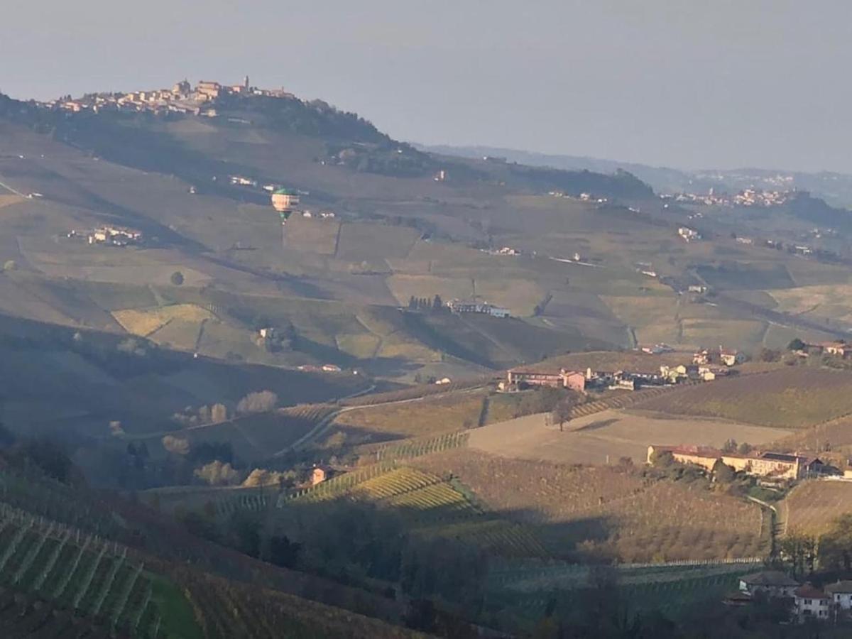 Langhe Belvedere Apartment Monforte dʼAlba Εξωτερικό φωτογραφία
