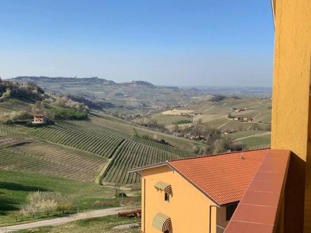 Langhe Belvedere Apartment Monforte dʼAlba Εξωτερικό φωτογραφία